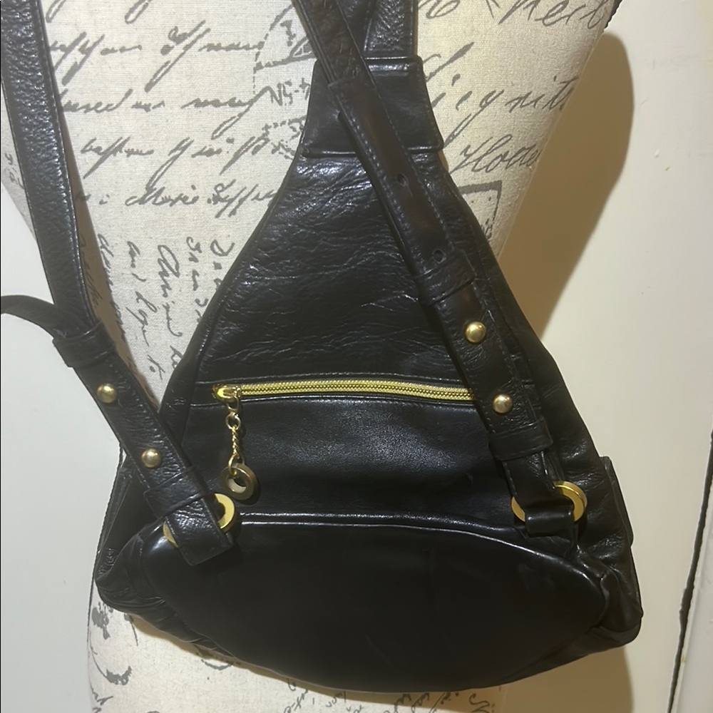 Vintage Perlina leather with gold hardware. - Picture 3 of 5